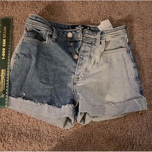 Hollister size 3 size 26 multicolor Jean shorts